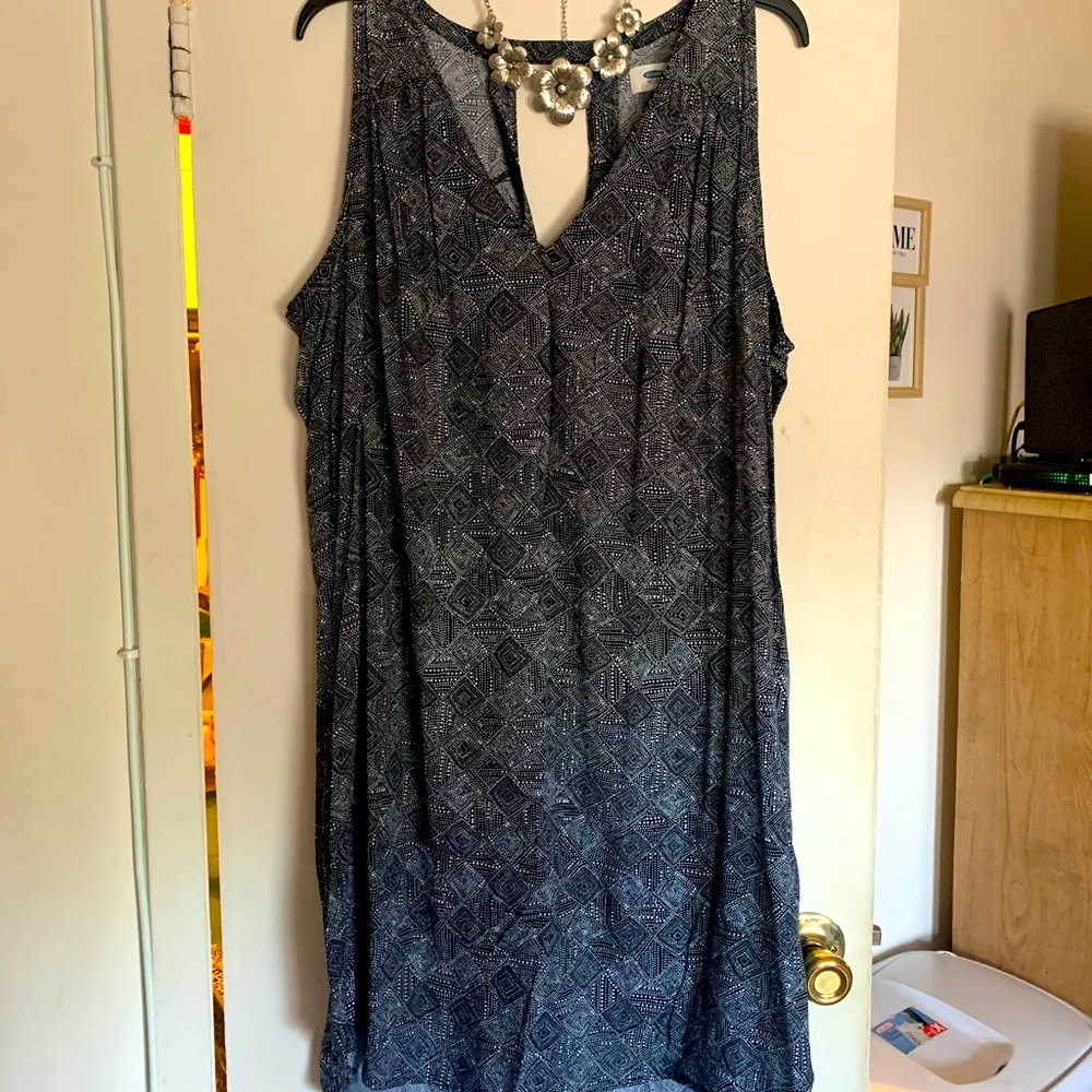 🆕 Old Navy Geometric Print Dress